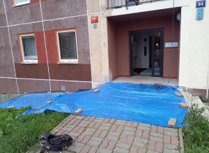 Oprava a nátěr panelového domu Pardubice