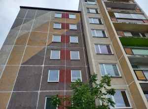 Oprava a nátěr panelového domu Pardubice