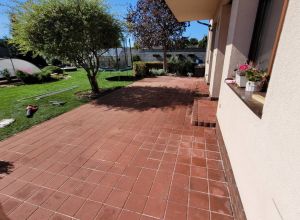 Broušení krovu a čištění dlažby u rodinného domu Pardubice