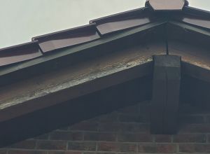 Broušení krovu a čištění dlažby u rodinného domu Pardubice