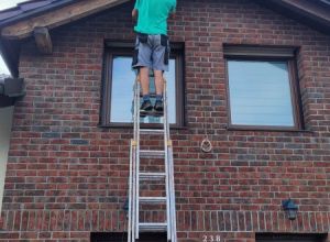 Broušení krovu a čištění dlažby u rodinného domu Pardubice