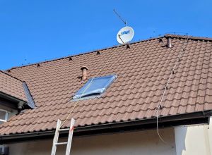 Čištění betonové střešní krytiny + hydrofobní ochrana