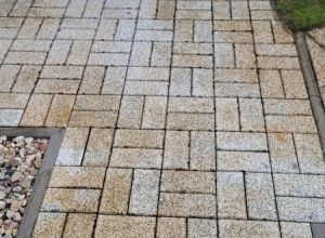 Číštění dlažby, křemičitý písek,  postřik Pardubice Ohrazenice.