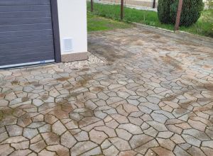 Číštění dlažby, křemičitý písek,  postřik Pardubice Ohrazenice.