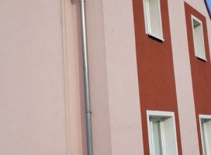 Čištění střechy, fasády a dlažby + biocidní ochrana Chrudim