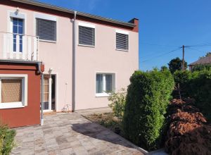 Čištění střechy, fasády a dlažby + biocidní ochrana Chrudim