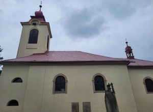 Čištění, nátěr věže a střechy kostela  Jičín