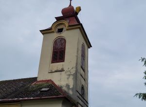 Čištění, nátěr věže a střechy kostela  Jičín