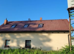 Vysokotlaké čištění, algicidní přípravky na dlažbu a fasádu Chvaletice