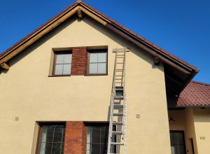 Vysokotlaké čištění, algicidní přípravky na dlažbu a fasádu Chvaletice